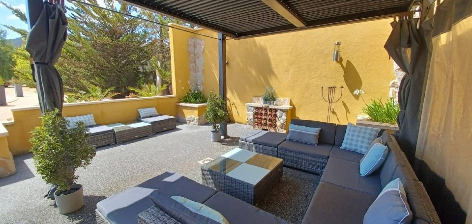 Resale - Villa - Pinoso