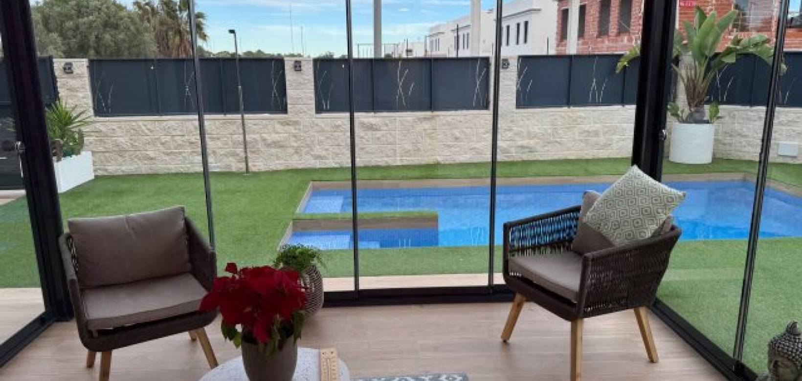 Resale - Villa - Rojales