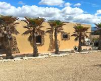 Resale - Villa - Salinas