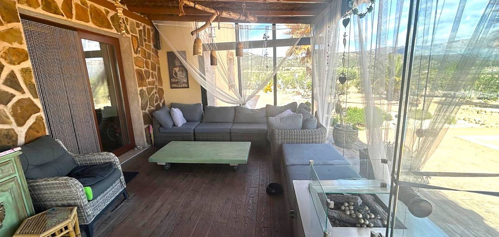 Resale - Villa - Salinas