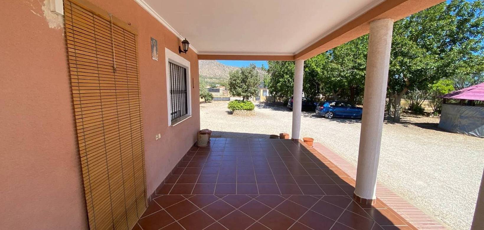 Resale - Villa - Salinas