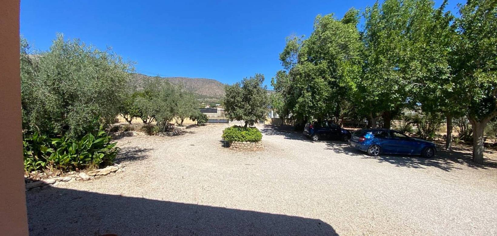 Resale - Villa - Salinas