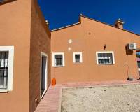 Resale - Villa - Salinas