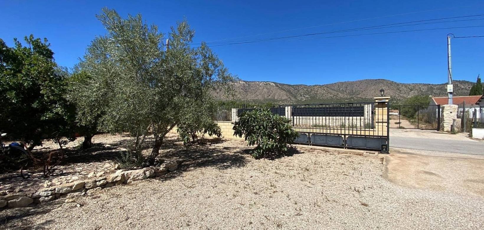 Resale - Villa - Salinas