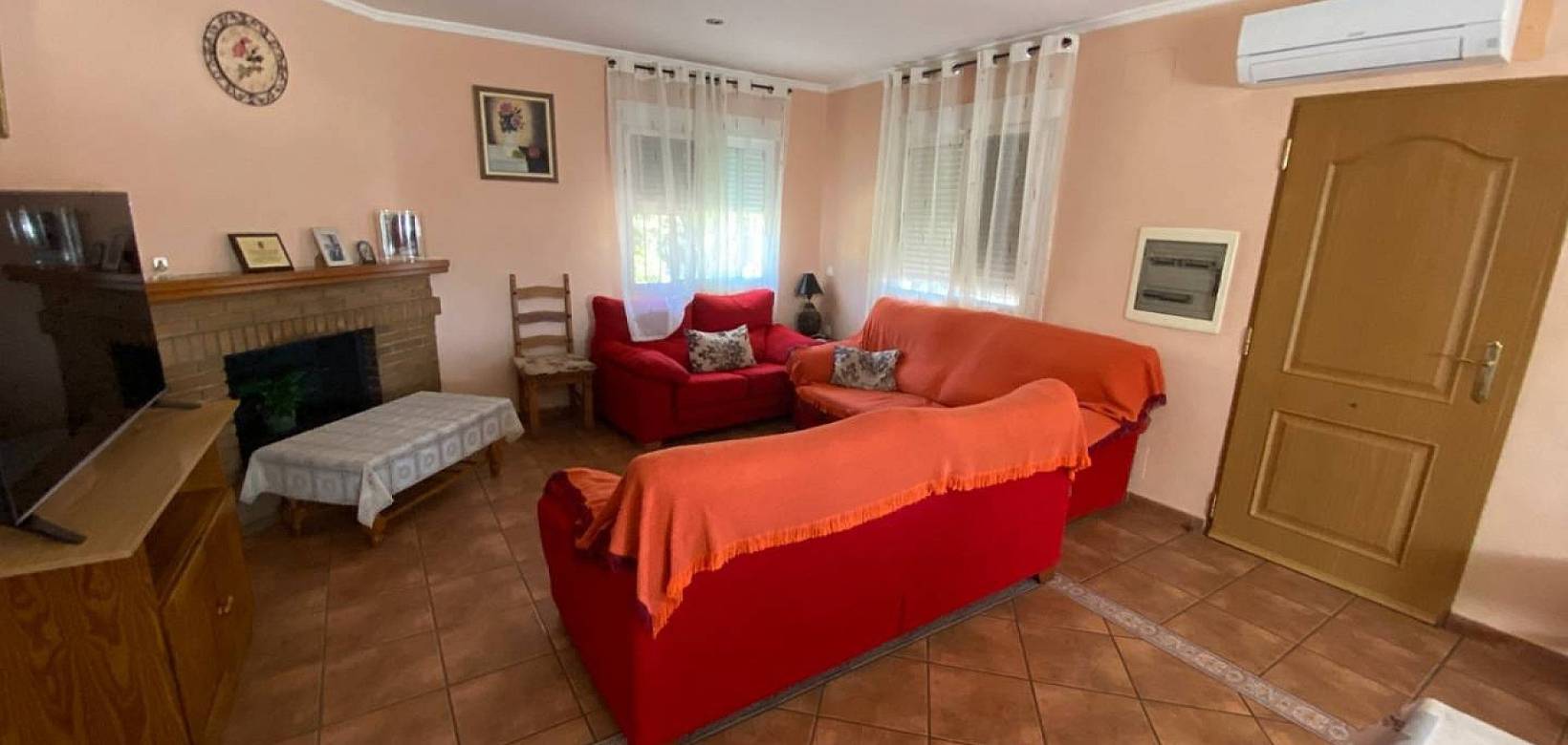 Resale - Villa - Salinas