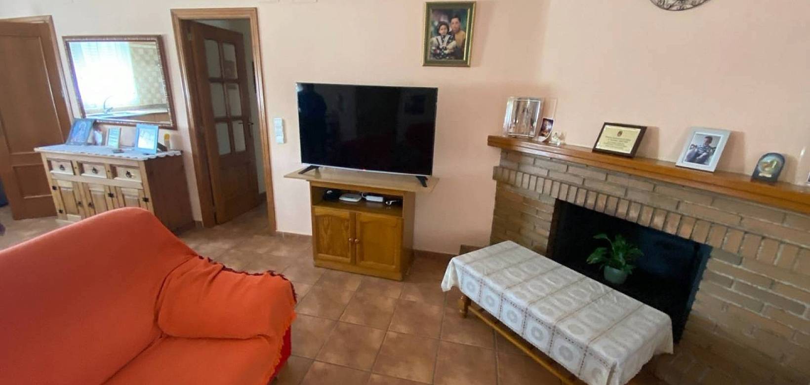 Resale - Villa - Salinas
