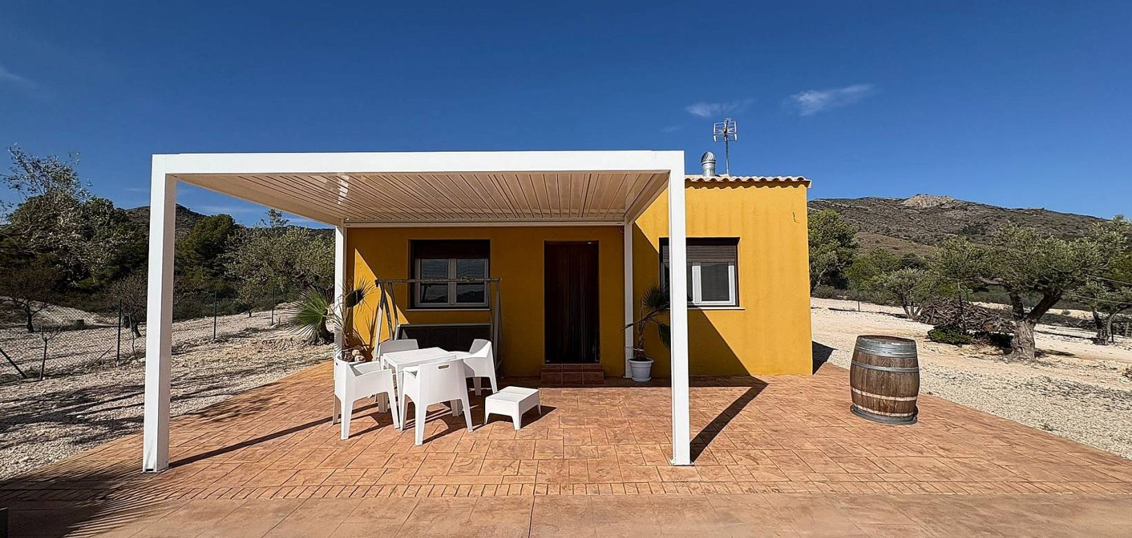 Resale - Villa - Sax