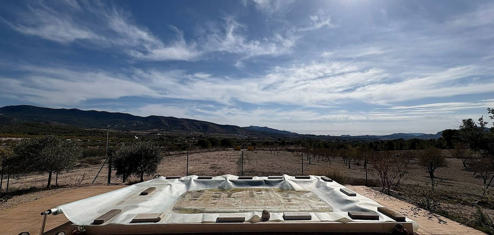 Resale - Villa - Sax