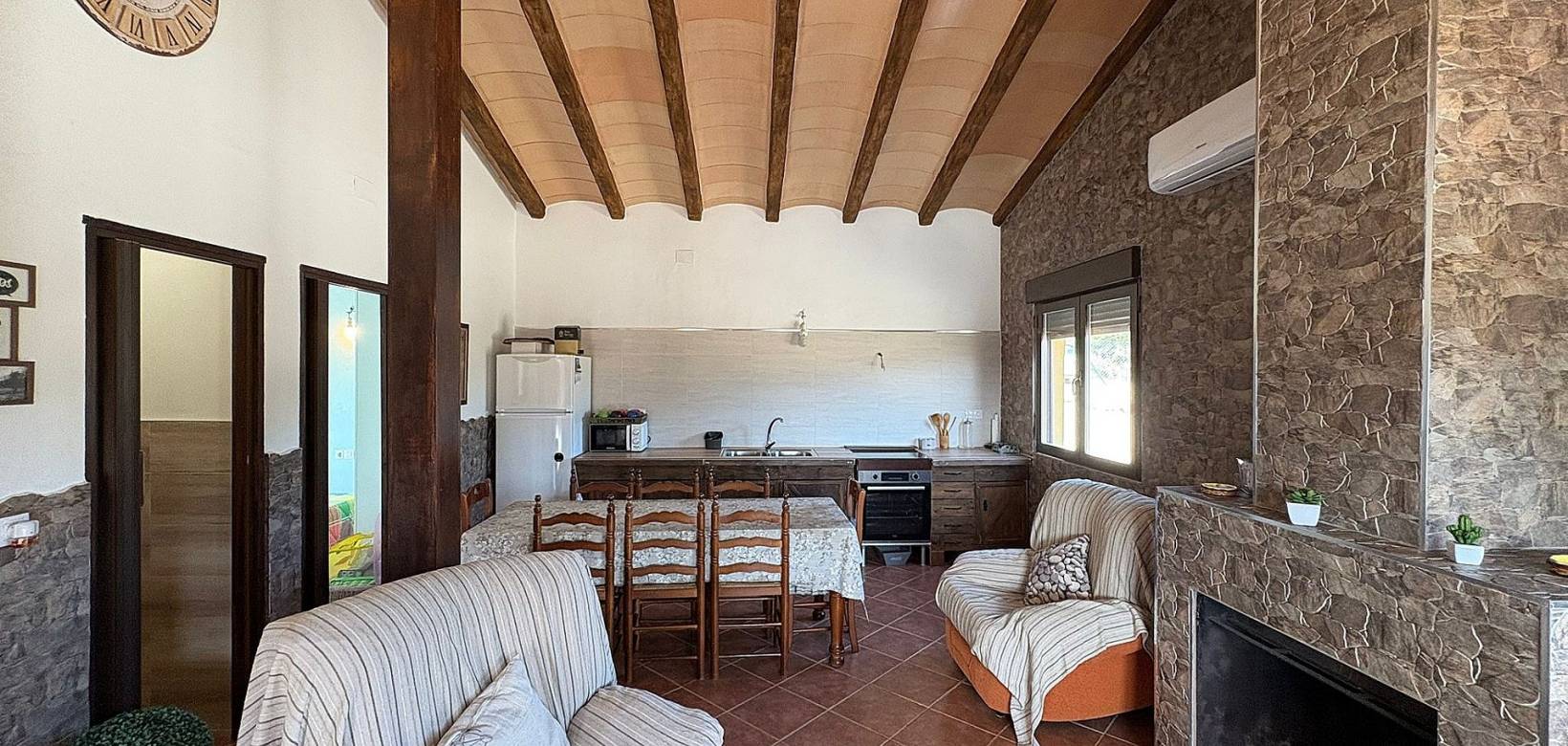 Resale - Villa - Sax