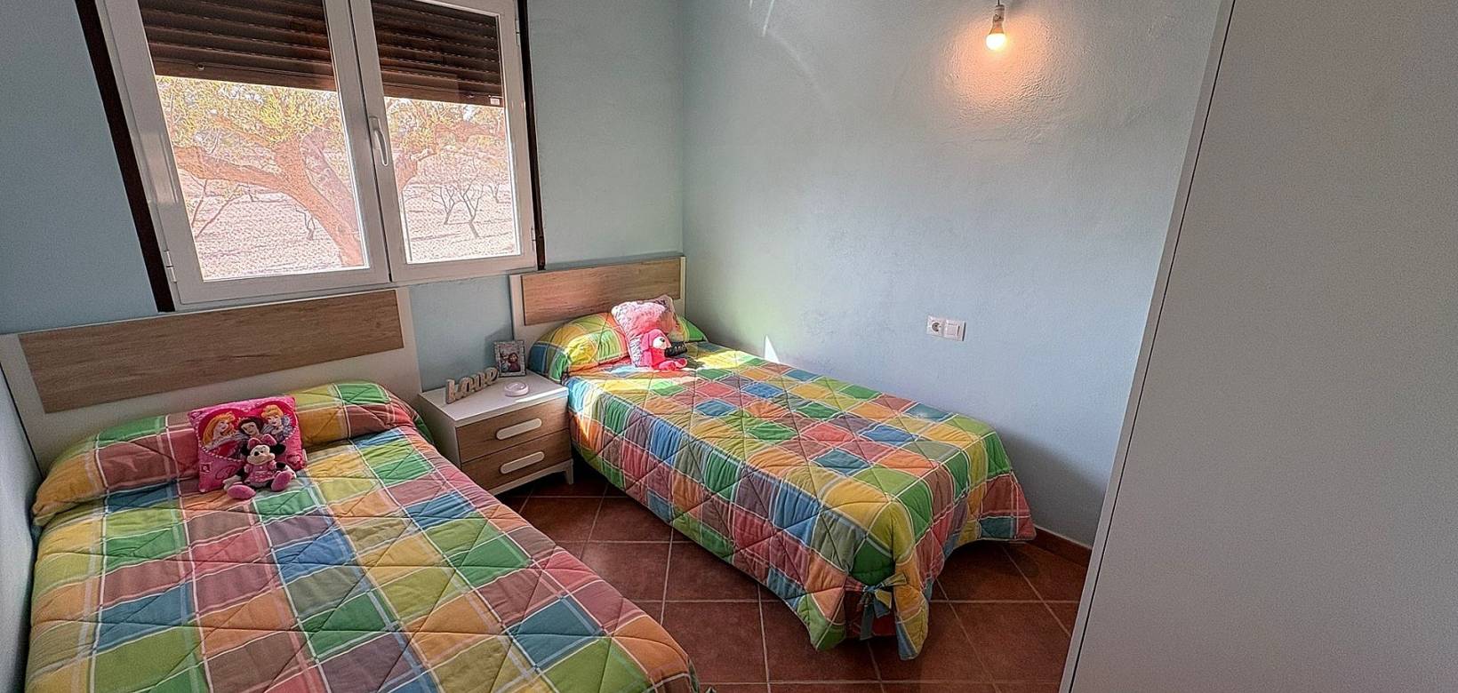 Resale - Villa - Sax