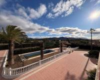 Resale - Villa - Sax