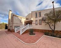 Resale - Villa - Sax