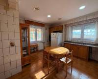 Resale - Villa - Sax