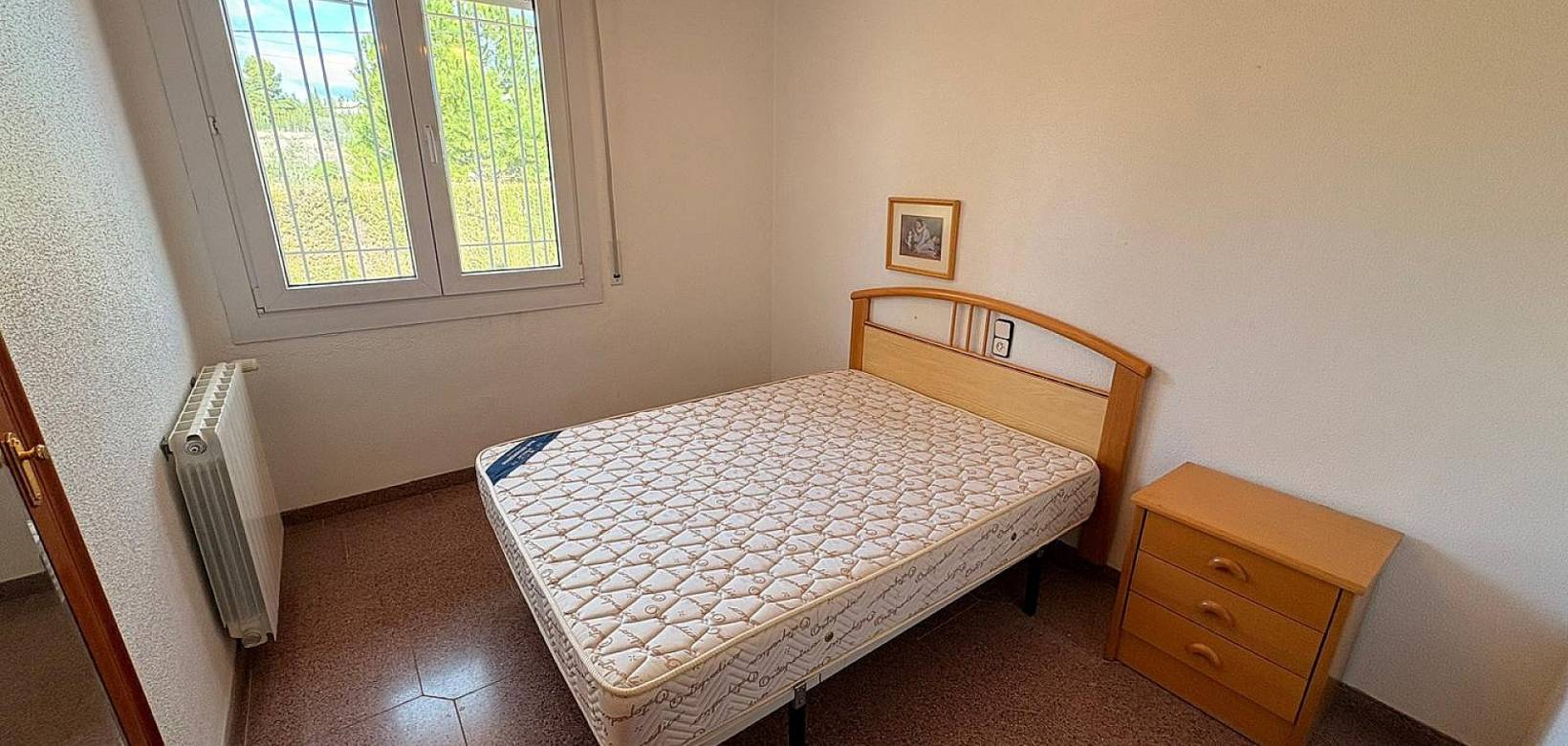 Resale - Villa - Sax