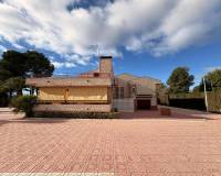 Resale - Villa - Sax