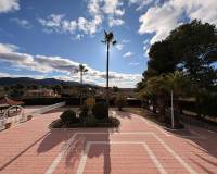 Resale - Villa - Sax