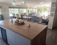 Resale - Villa - Sax