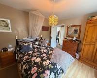 Resale - Villa - Sax