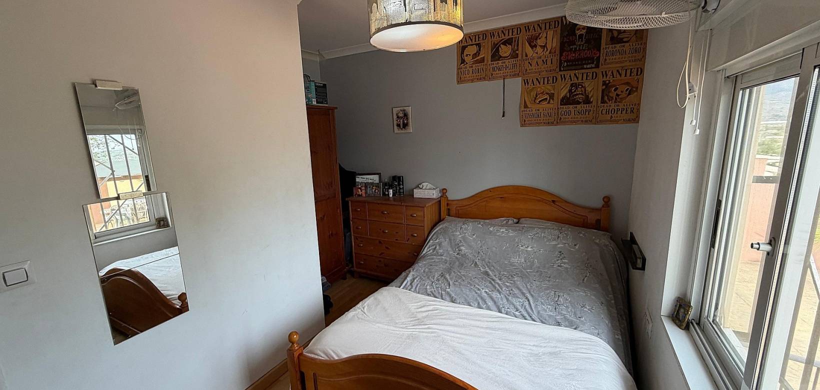 Resale - Villa - Sax