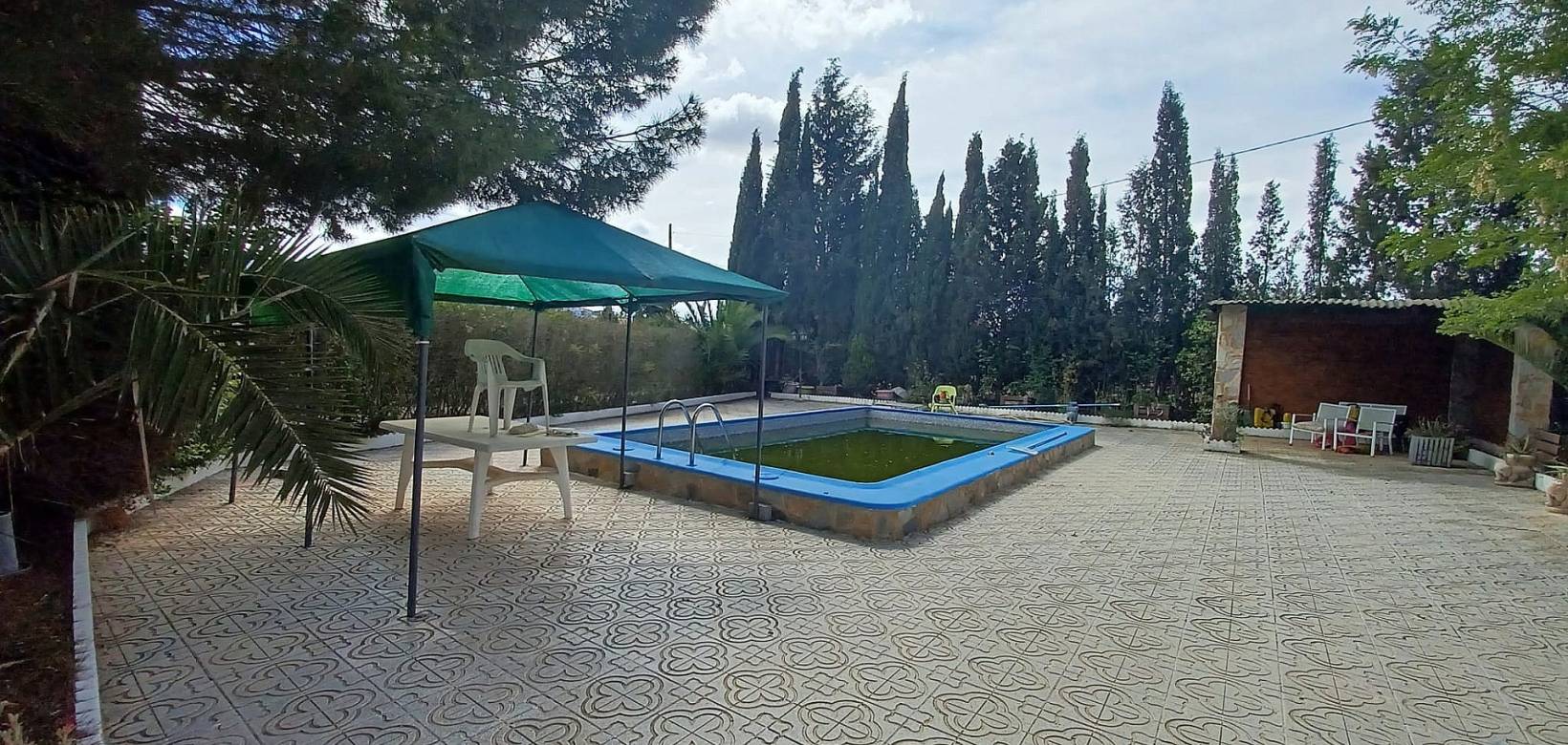 Resale - Villa - Sax