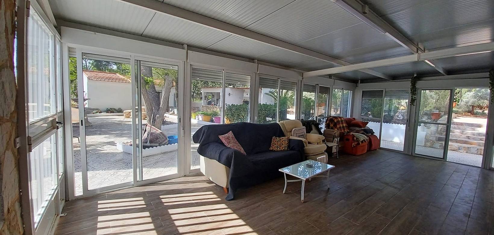 Resale - Villa - Sax