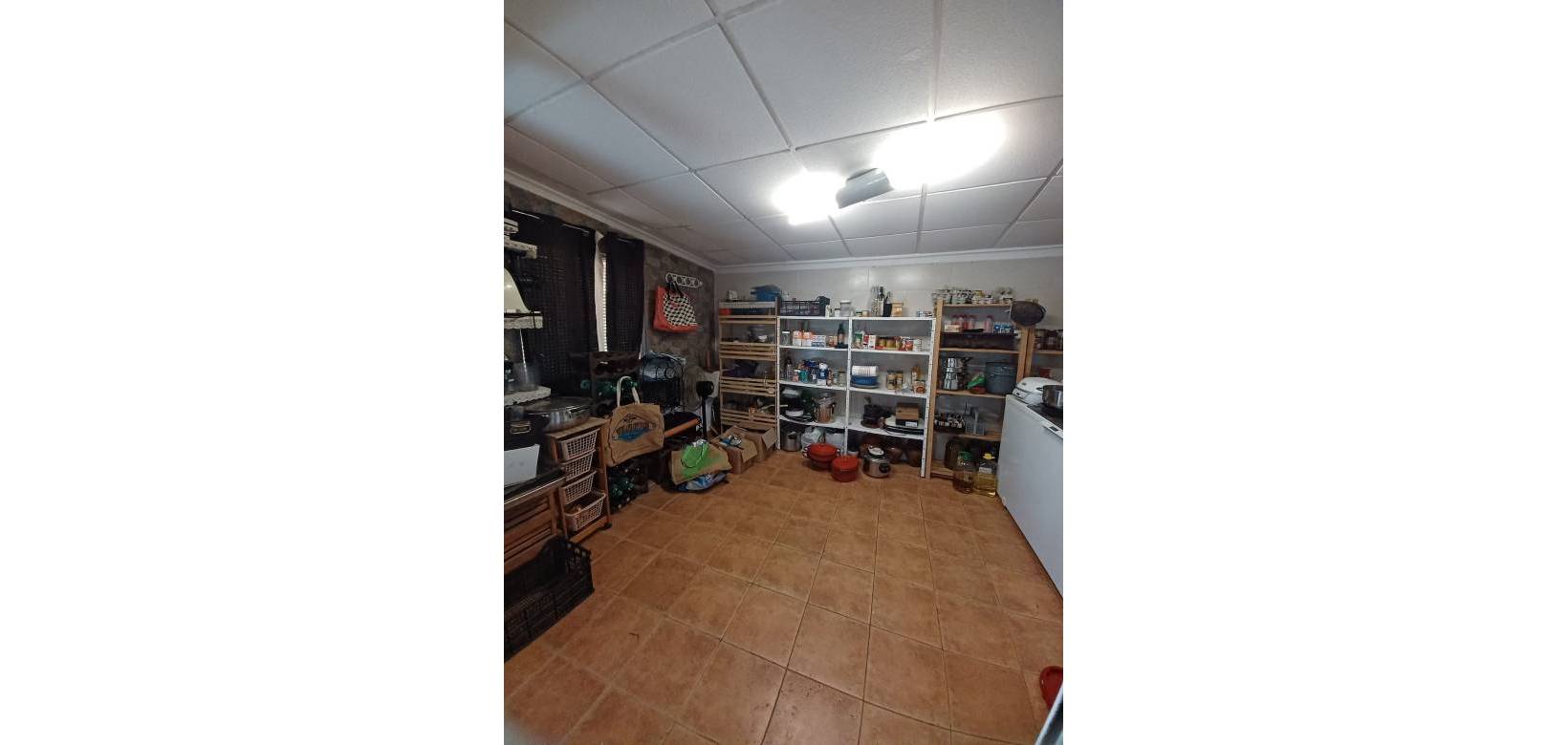 Resale - Villa - Sax