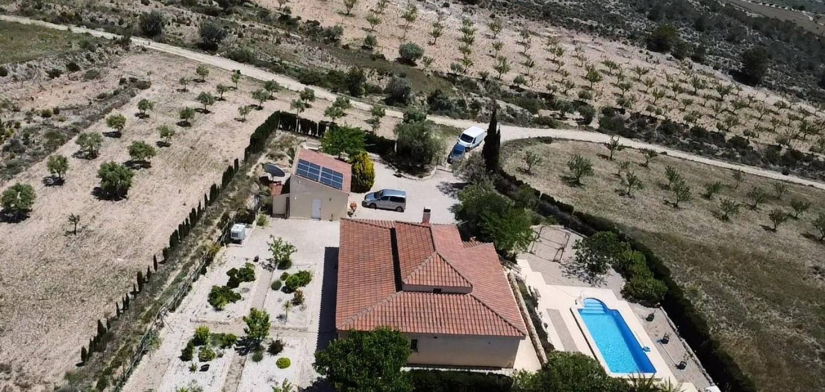 Resale - Villa - Sax