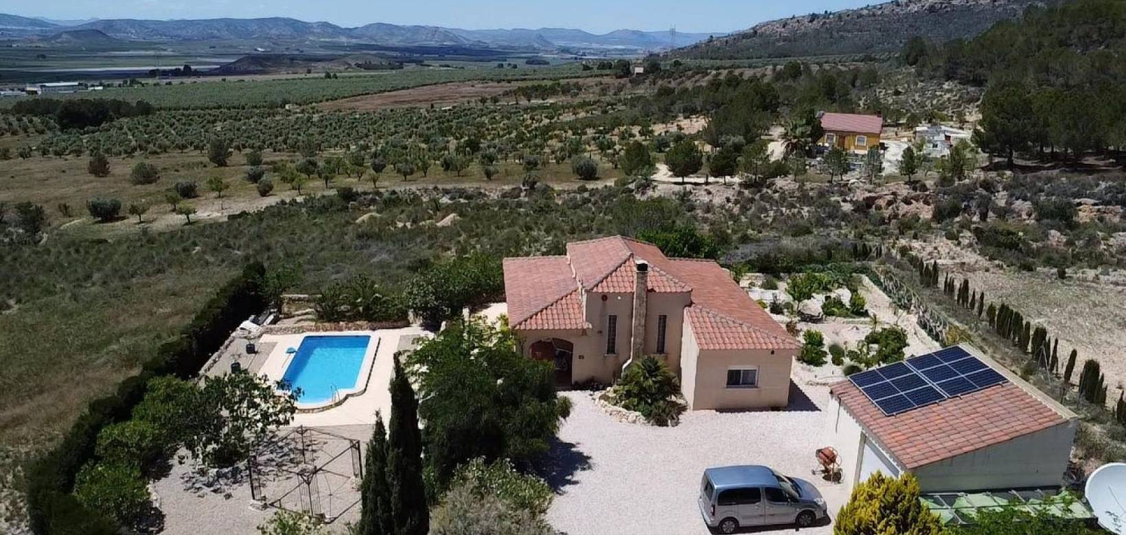 Resale - Villa - Sax