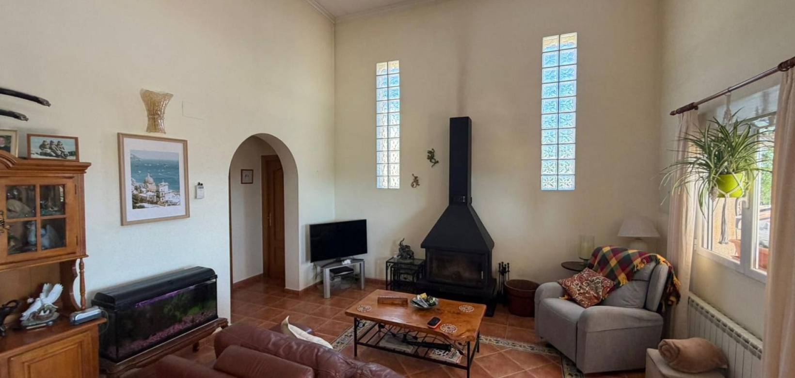 Resale - Villa - Sax