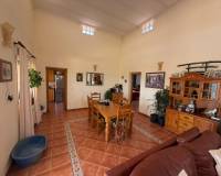 Resale - Villa - Sax