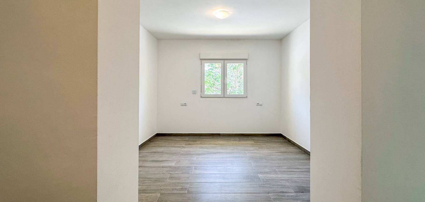 Resale - Villa / Semi detached - Barbarroja