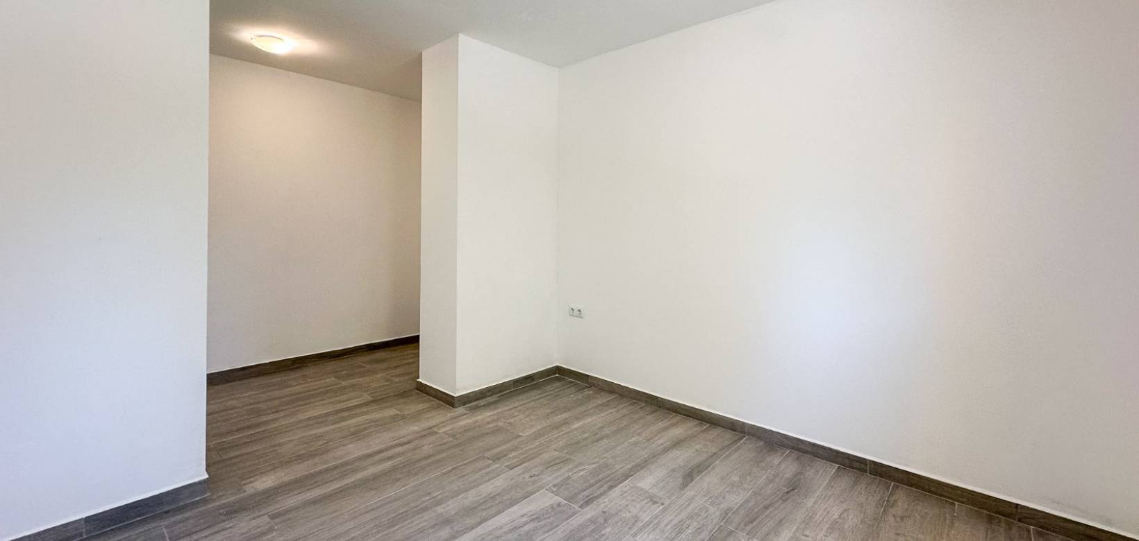 Resale - Villa / Semi detached - Barbarroja