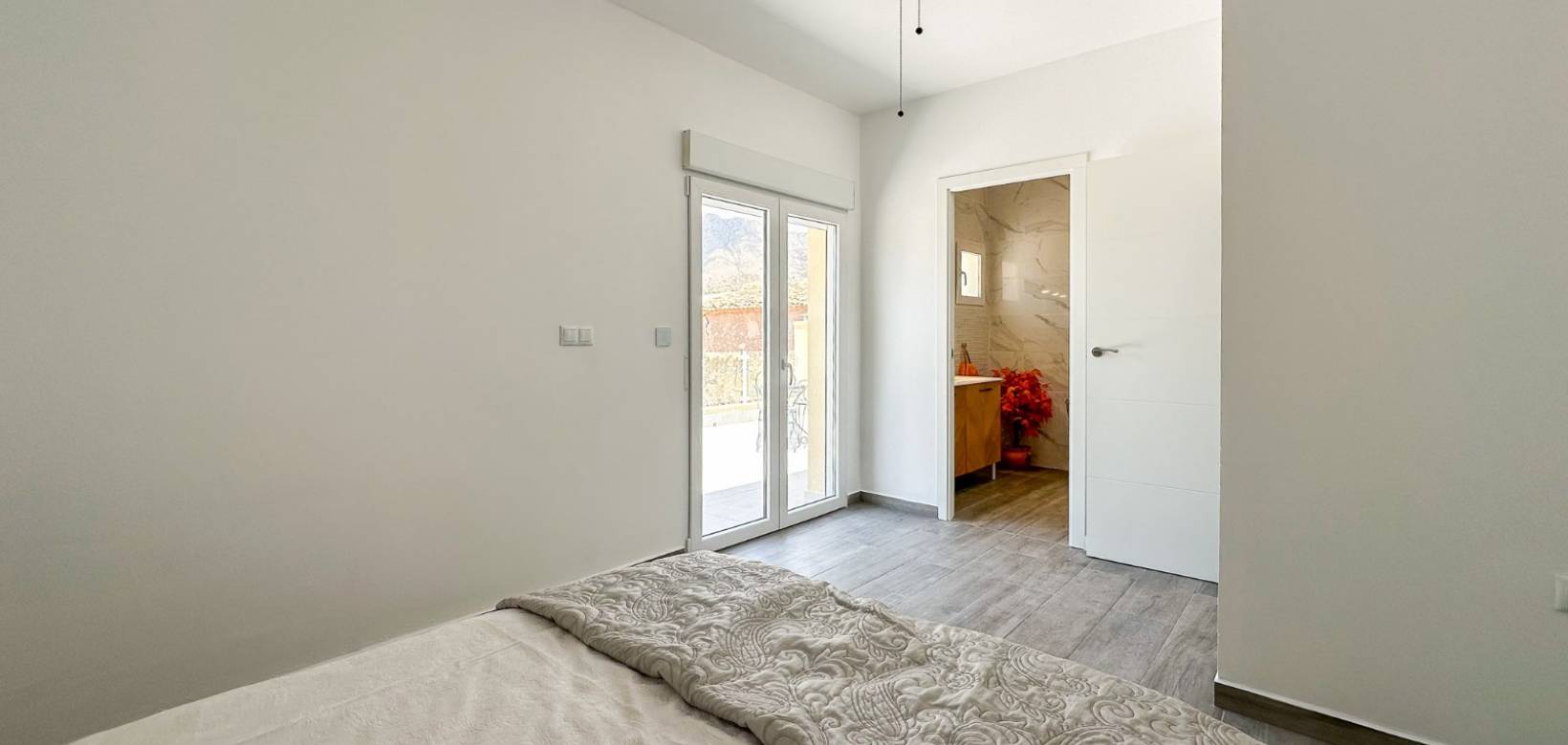 Resale - Villa / Semi detached - Barbarroja