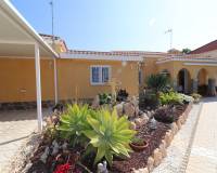 Resale - Villa - Torrevieja - Chaparral