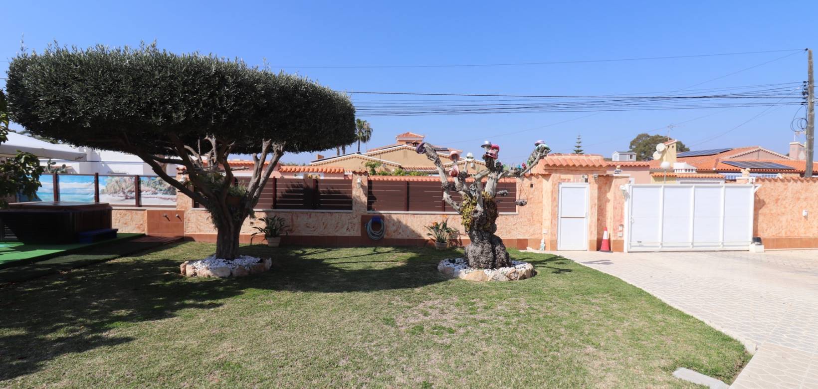 Resale - Villa - Torrevieja - Chaparral