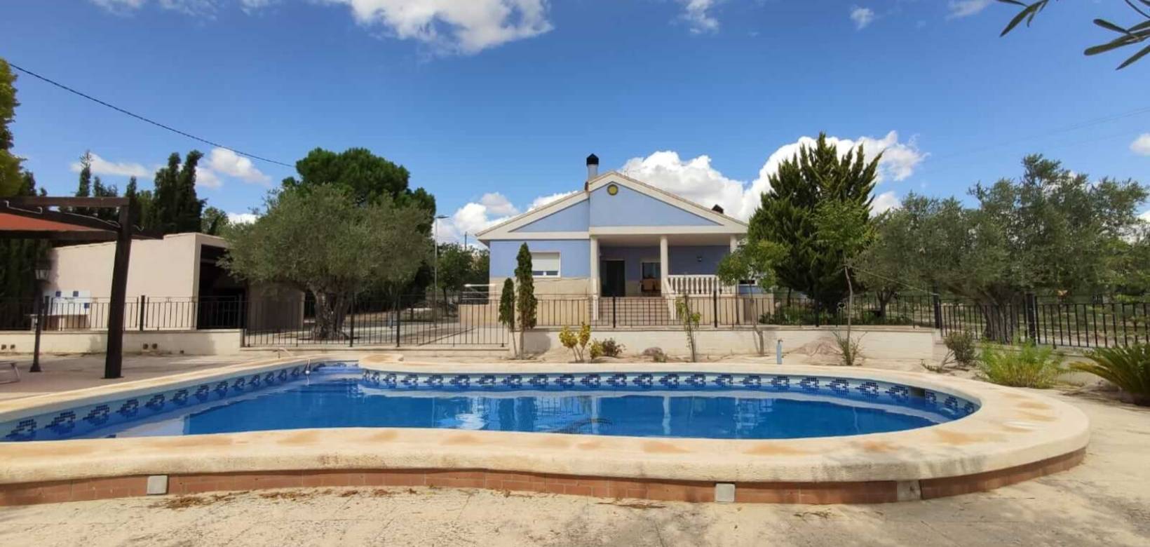 Resale - Villa - Yecla