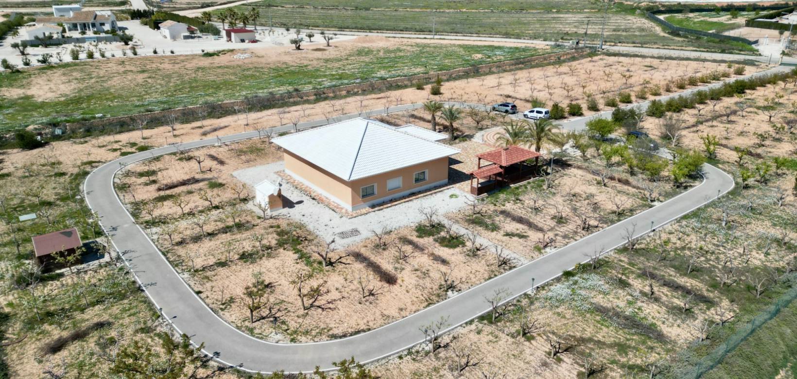 Revente - 5. Finca / Country Property - Pinoso  - Pinoso