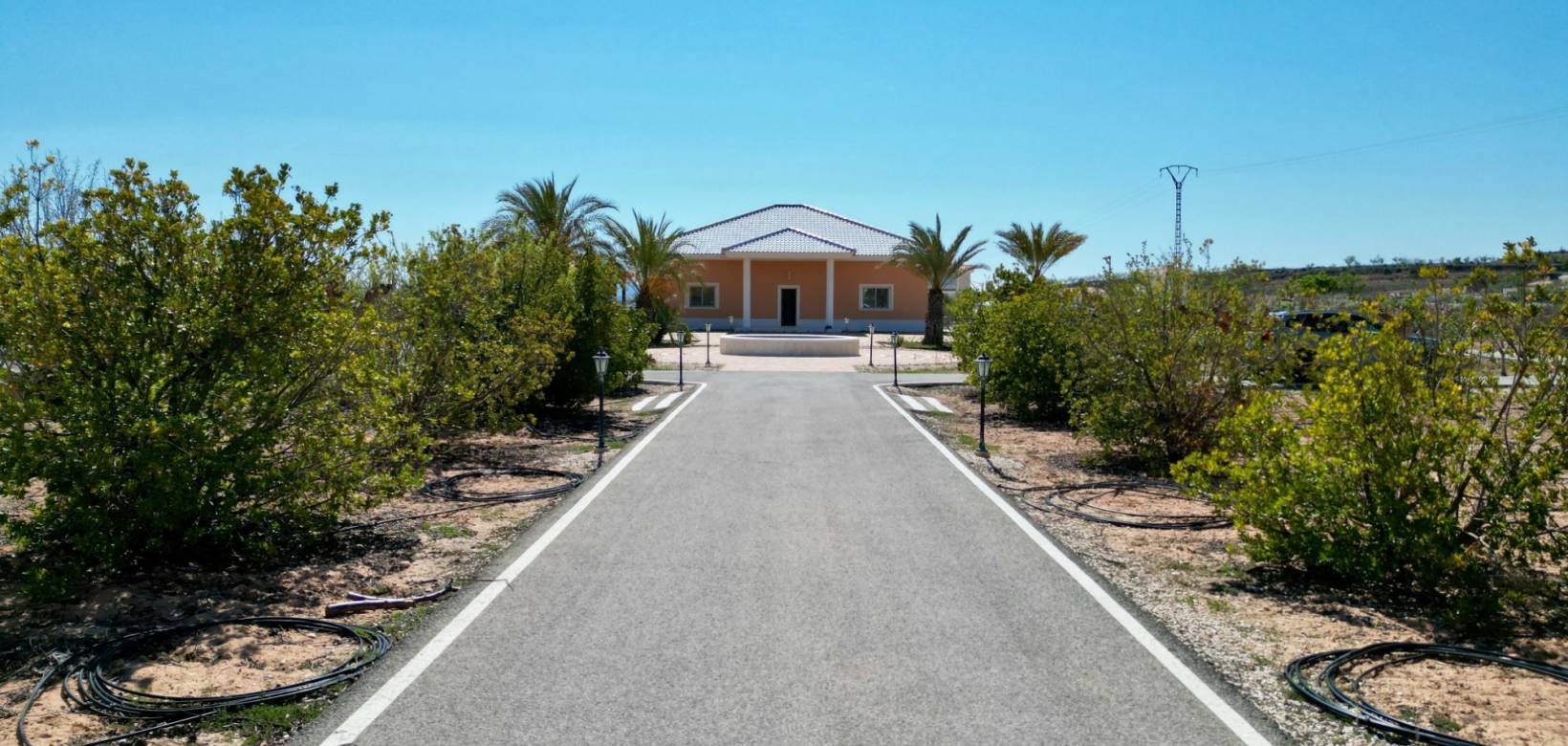 Revente - 5. Finca / Country Property - Pinoso  - Pinoso