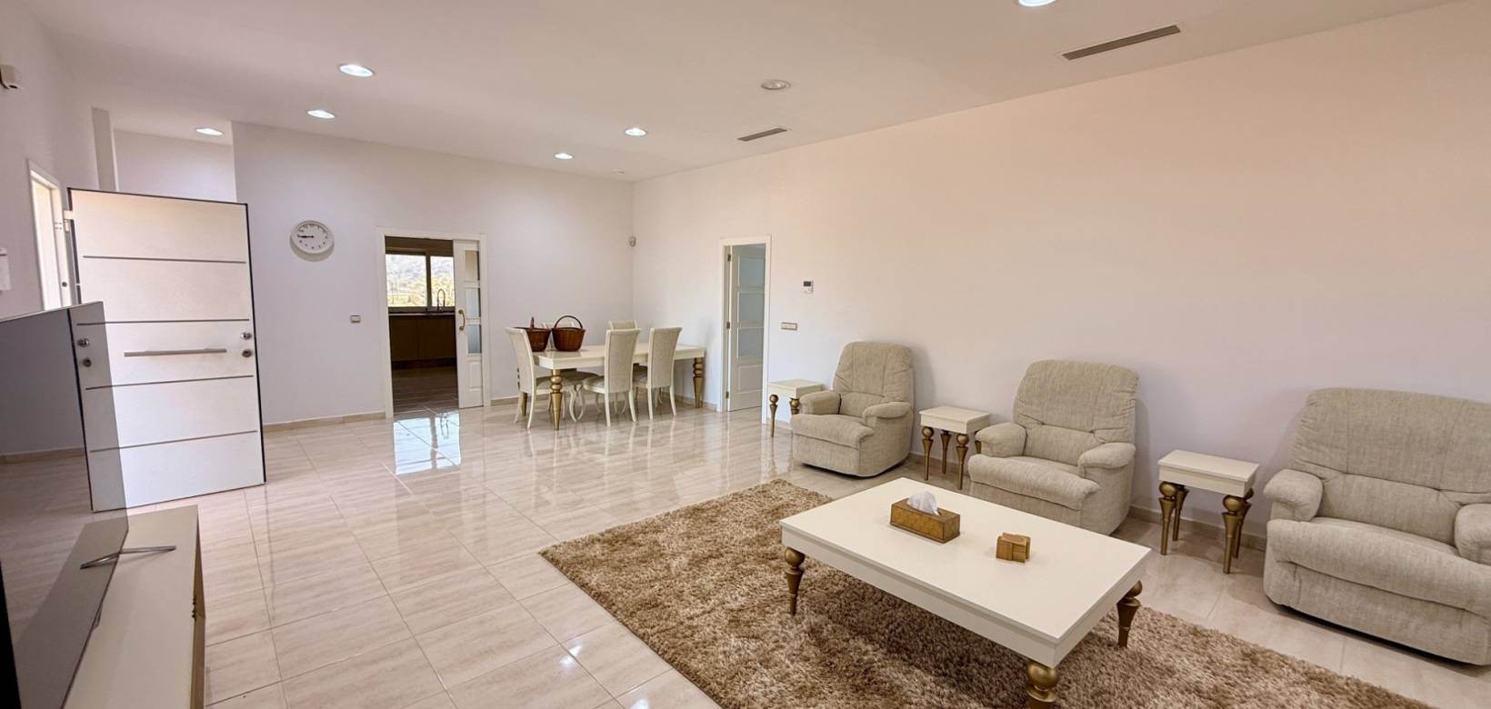 Revente - 5. Finca / Country Property - Pinoso  - Pinoso