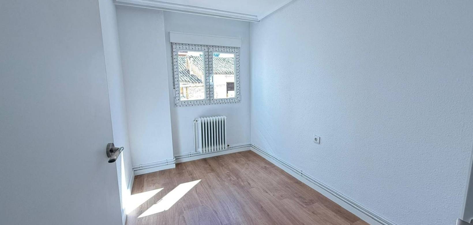 Revente - Appartement - Yecla