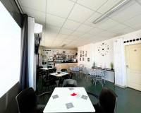 Revente - Business - Castalla