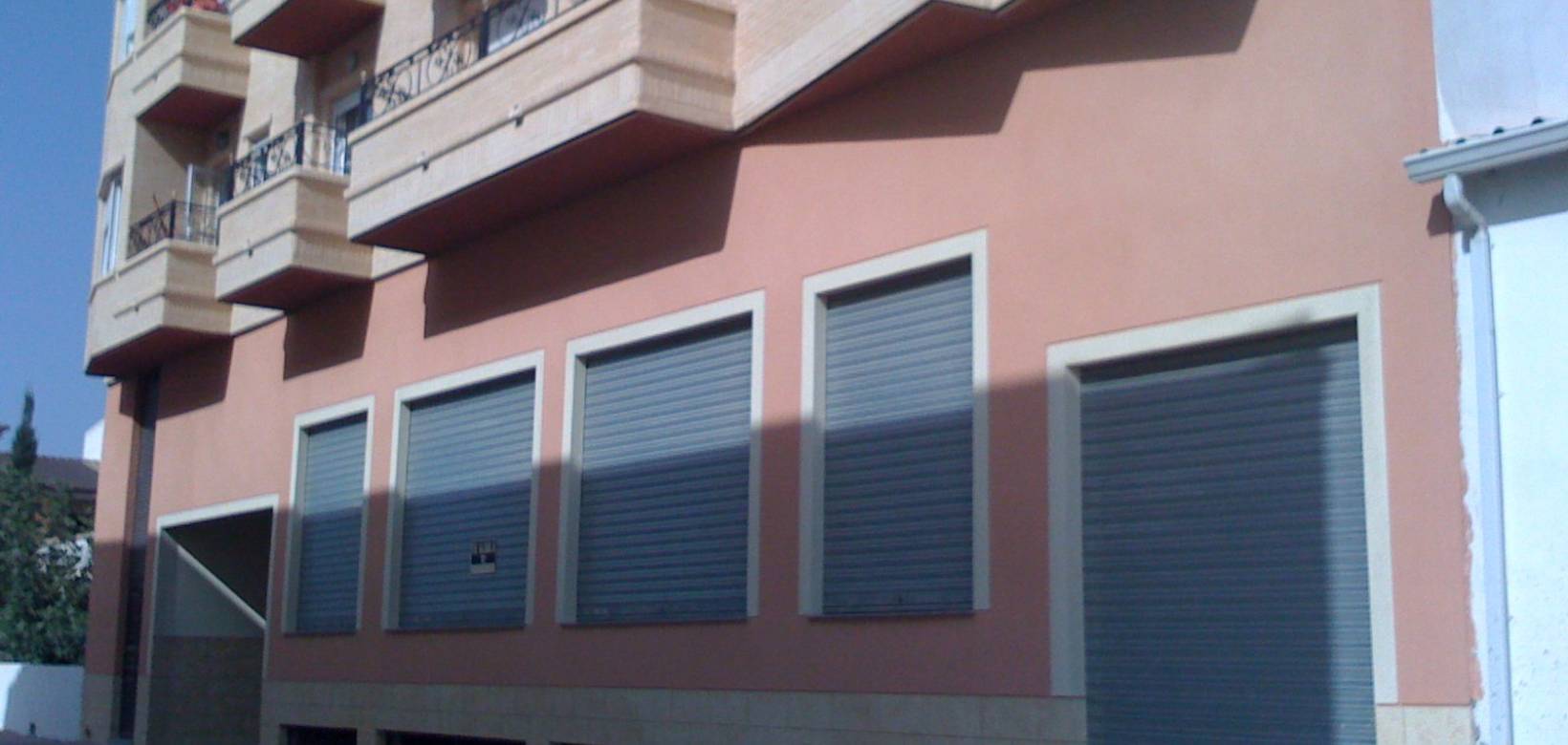 Revente - Commercial - Los Montesinos