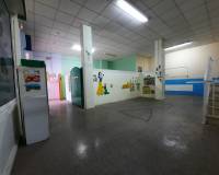 Revente - Commercial - Petrer