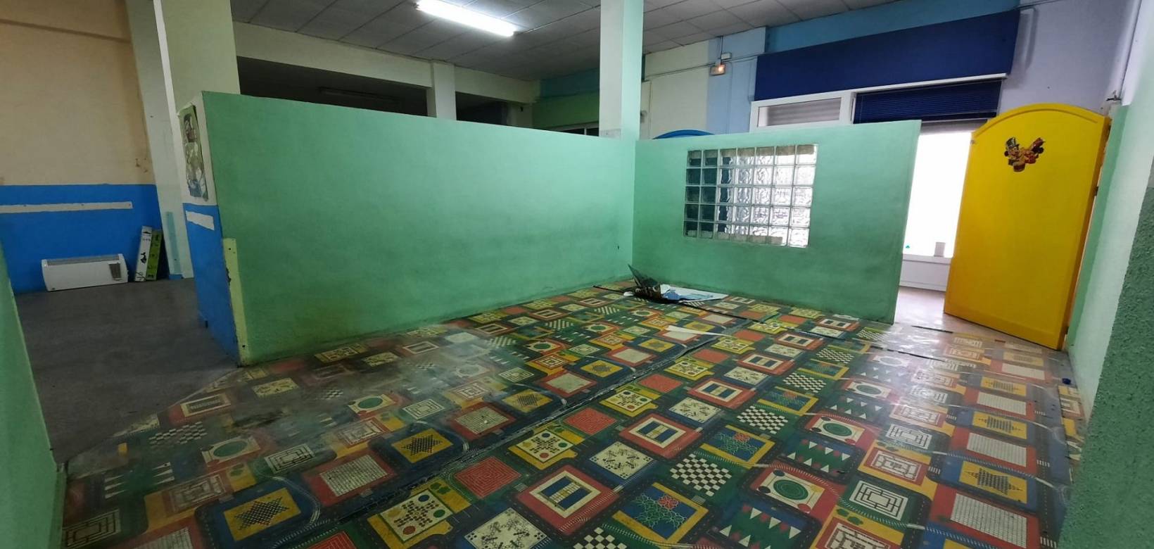 Revente - Commercial - Petrer