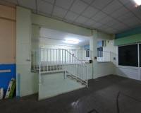 Revente - Commercial - Petrer