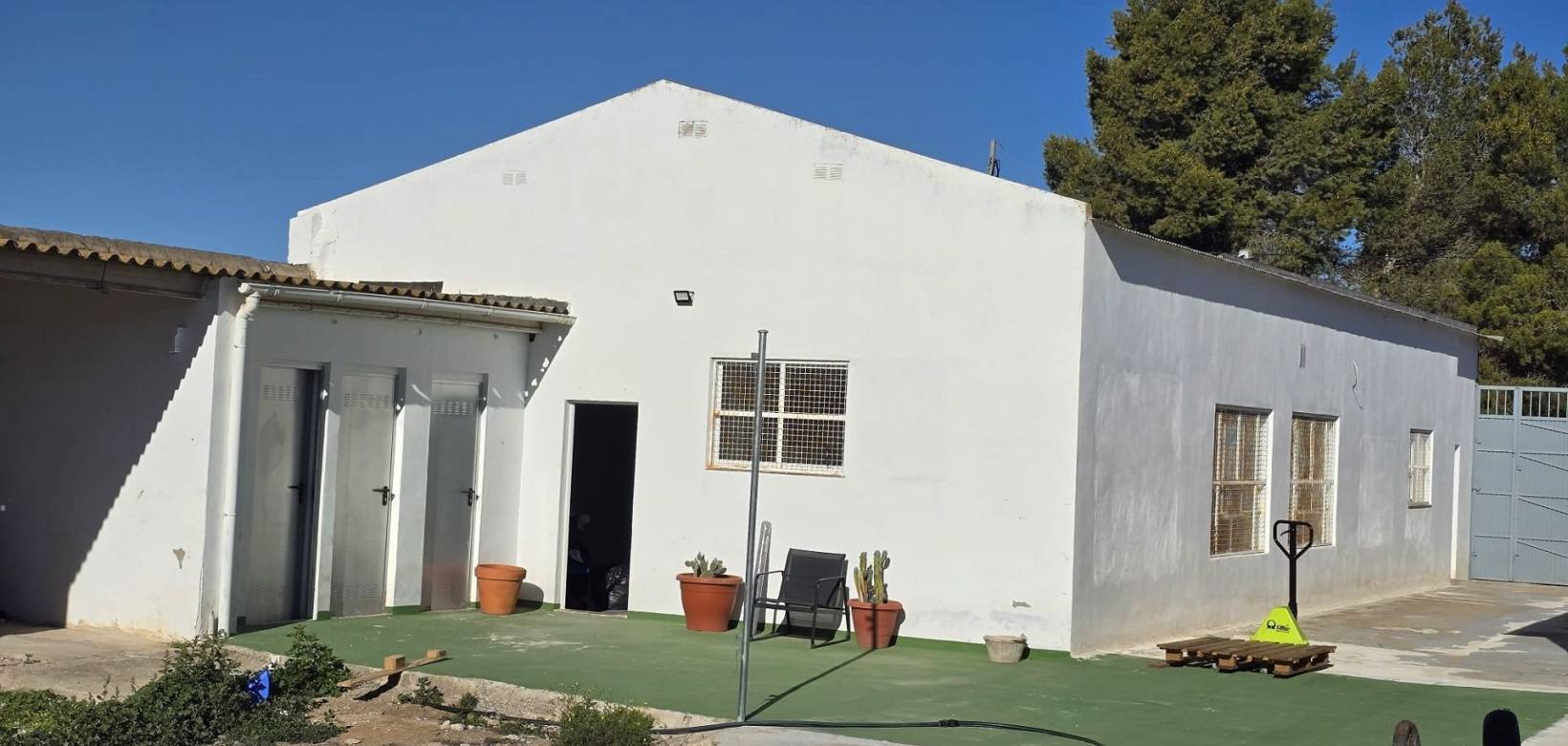 Revente - Commercial - Sax