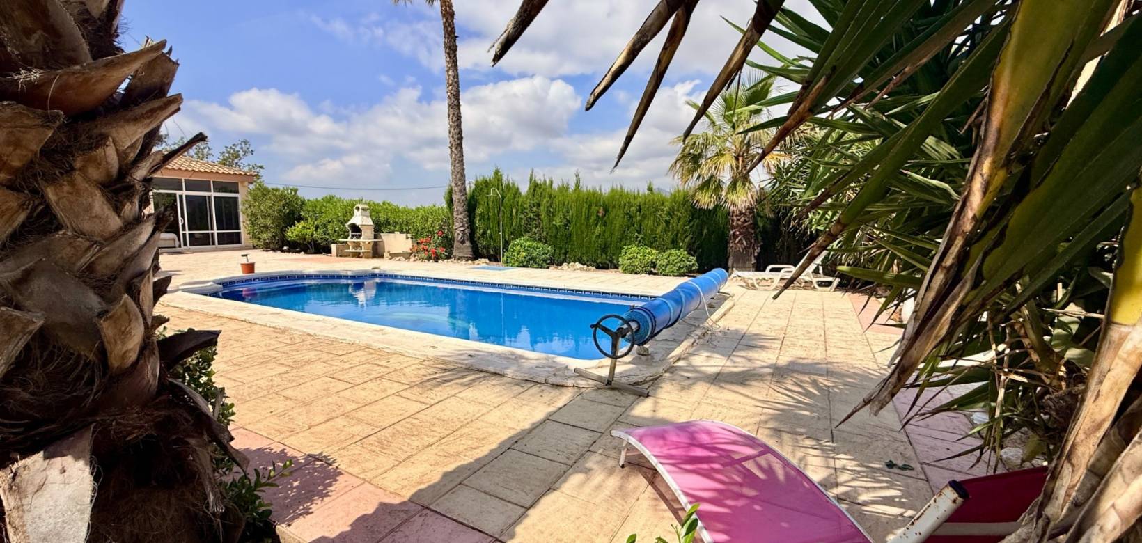 Revente - Detached villa - Hondón de los Frailes