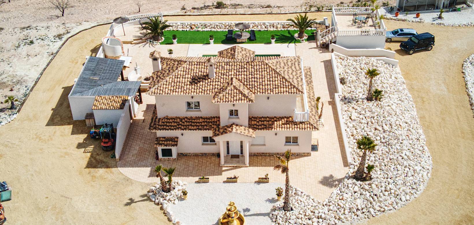 Revente - Detached villa - Pinoso  - Pinoso