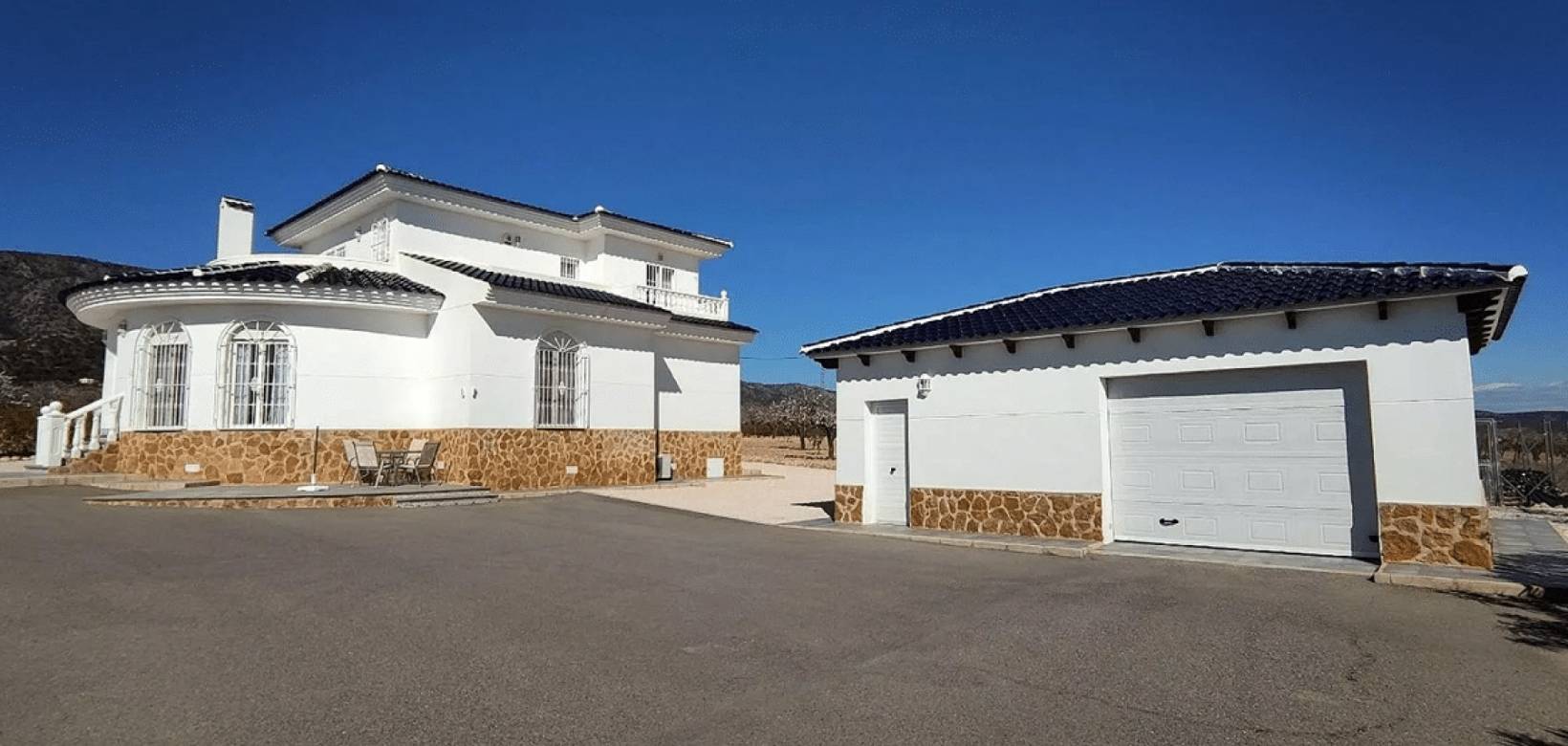 Revente - Detached villa - Pinoso  - Pinoso