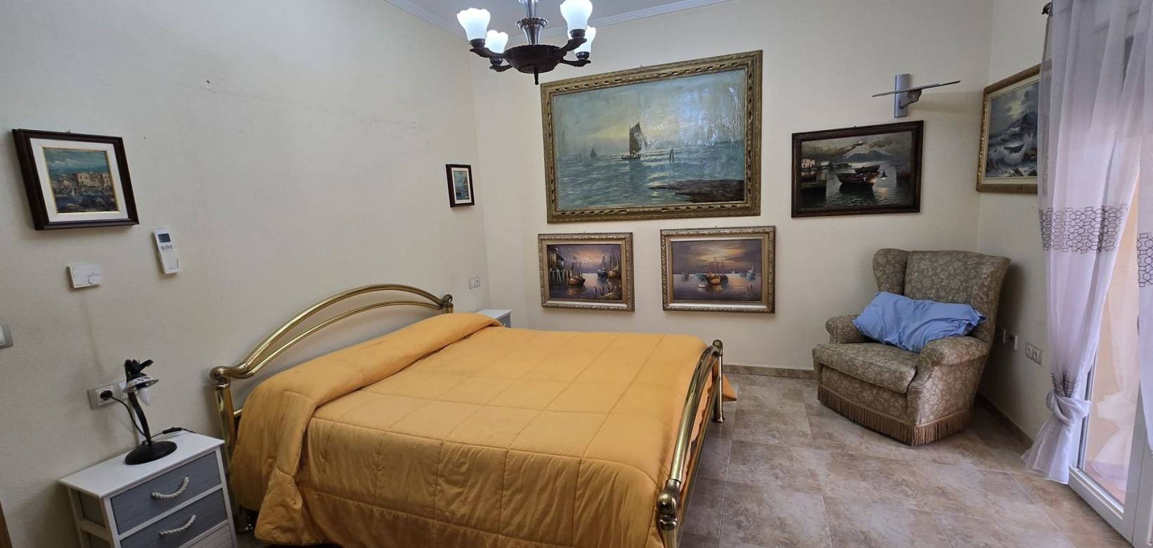 Revente - Detached villa - Sax